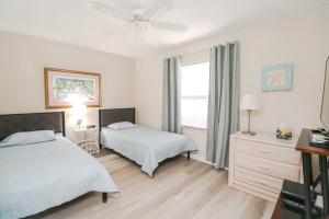 Ocean Village Club L23