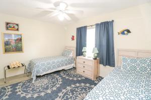 Ocean Village Club L16