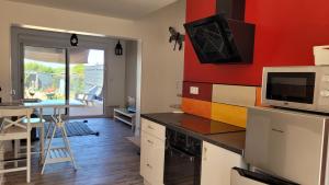 Gîte Du Soleil Maison lumineuse avec terrasse solarium parking privé