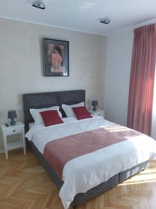 Water Lily Apartment Studio 2 free parking- self check-in