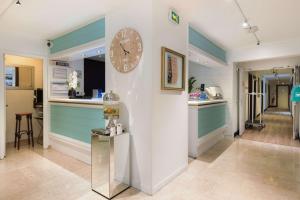 Hotels Best Western Hotel Mediterranee Menton : photos des chambres