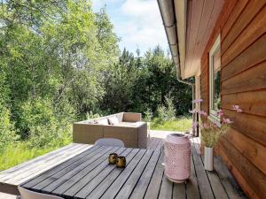 6 person holiday home in Ålbæk-By Traum