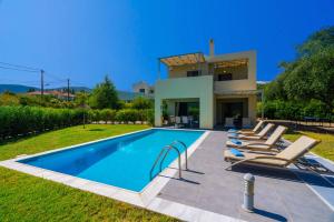 Villa Rubi by Villa Plus