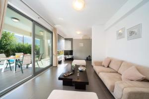 Villa Roses by Villa Plus