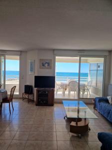 Appartements Charmant 70m avec BALCON en front de mer ! : photos des chambres