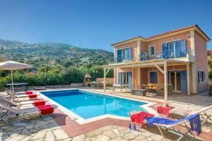 Villa Skala Beachview by Villa Plus - Spathíon