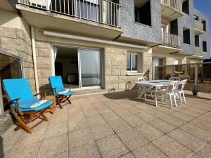 Appartement en bord de mer avec terrasse et parking - FR-1-361-85
