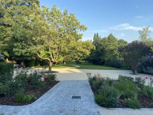 Gîte rénové de charme avec parc, étang, proche de Paris et Versailles - FR-1-527-11