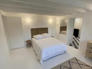 Maisons de vacances Gite Senlisse, 4 pieces, 6 personnes - FR-1-527-11 : photos des chambres