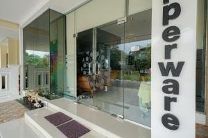 RedDoorz Syariah near RS Awal Bros Batam