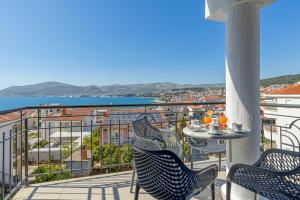 Island Resort Mihaela - Happy Rentals