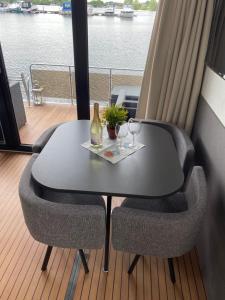 Hausboot Buddy