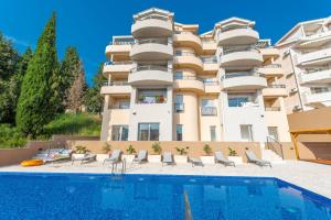 Donja Lastva Panoramic Views