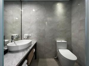 Ra Suites Simatupang