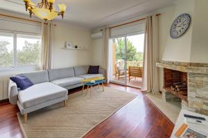 VILLA ROSES with swimming pool & mountain view