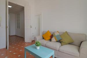 C67 - Shiny 6 Bedrooms in Plaza de la Merced
