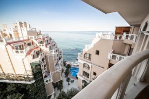 La Mer Luxury Apartments