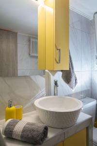 Stylish Modern Studio in the Heart of Athens