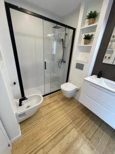 Denia, apartamento a estrenar con jardín privado, piscina y vistas al mar