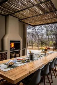 Queen of Sheba, Self-Catering House at Buffelshuis Safari Camp - Naboomspruit