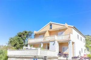 Apartments Pera - 拉扎尼