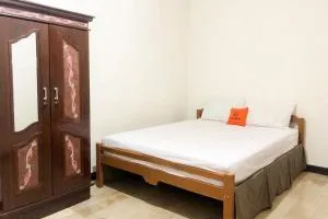 KoolKost near Universitas Wijaya Kusuma (Minimum Stay 30 Nights) - Pradahkalikendal