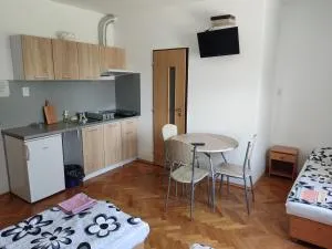 Garsónky v rodinnom dome Nitra-Lužianky - Biskupová