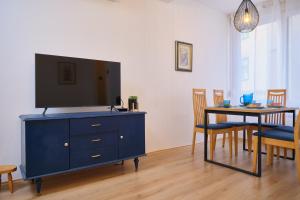 Bacci Central 2-Bedroom Apartment by Litto