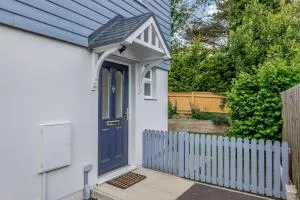 6 Chatterton Mews - Uplyme