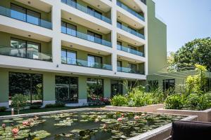 Romance Hotel and Family Suites