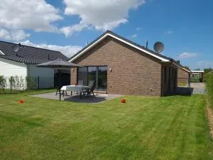 Watt´n Blick - Hundefreundliches Ferienhaus mit Ausblick über die Wiesen bis zum Deich - Reitland