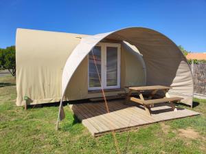 Campings Camping Les Gatinelles : photos des chambres