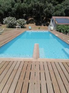 Appartements Gites Carbuccia en Corse avec piscine chauffee : Appartement