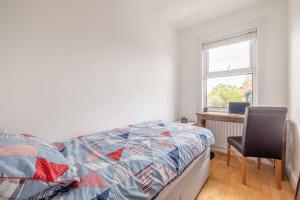 LONG WALK, CASTLE & SHOPS ON YOUR DOORSTEP