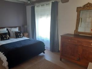 B&B / Chambres d'hotes Agreables chambres d'hotes dans maison XVIIIe : photos des chambres