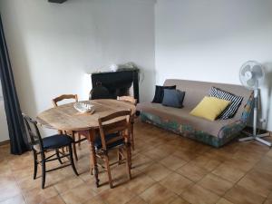 Appartements Vacances pres de Saint Florent : photos des chambres