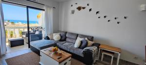 The Swallows rest beach house - Meia Praia