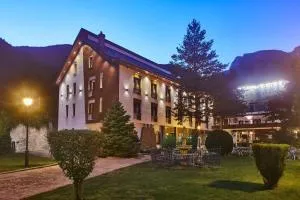 奥尔德萨西尔肯酒店集团 - 萨尔维塞