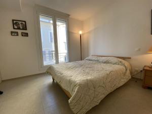 Grand Palais ANT1308