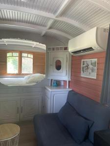 Tentes de luxe Roulotte en bois Sud France : photos des chambres