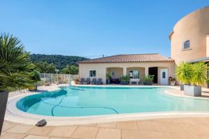 Villas Villa de 2 chambres avec piscine privee terrasse amenagee et wifi a Montesquieu des Alberes : photos des chambres