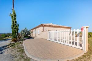 Maisons de vacances Maison de 2 chambres avec piscine privee terrasse amenagee et wifi a Montesquieu des Alberes : photos des chambres