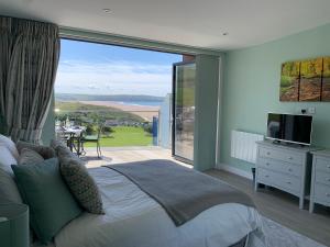3 Woolacombe West - Luxury Apartment at Byron Woolacombe, only 4 minute walk to Woolacombe Beach!