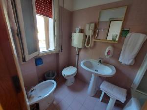 Hotel Plaza Rooms & Coffee