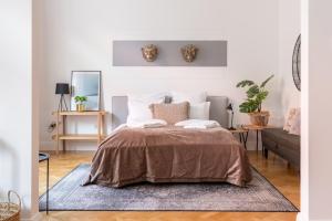 Style & Harmony in The Absolute Center of Budapest