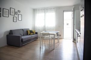 Apartment mit Balkon