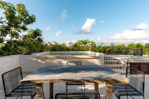 407 Stunning penthouse apartment for 2