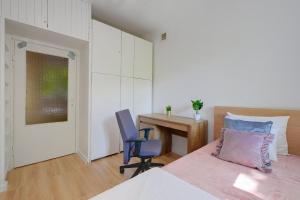 Nowolipki 24 3BR flat with balcony