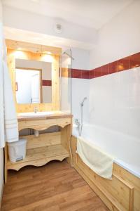 Hameau 3 002 - SPA & PISCINE appartement 4 pers