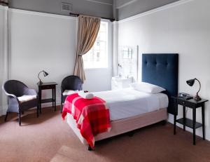 Single Room with Shared Bathroom room in Grand Hotel Sydney